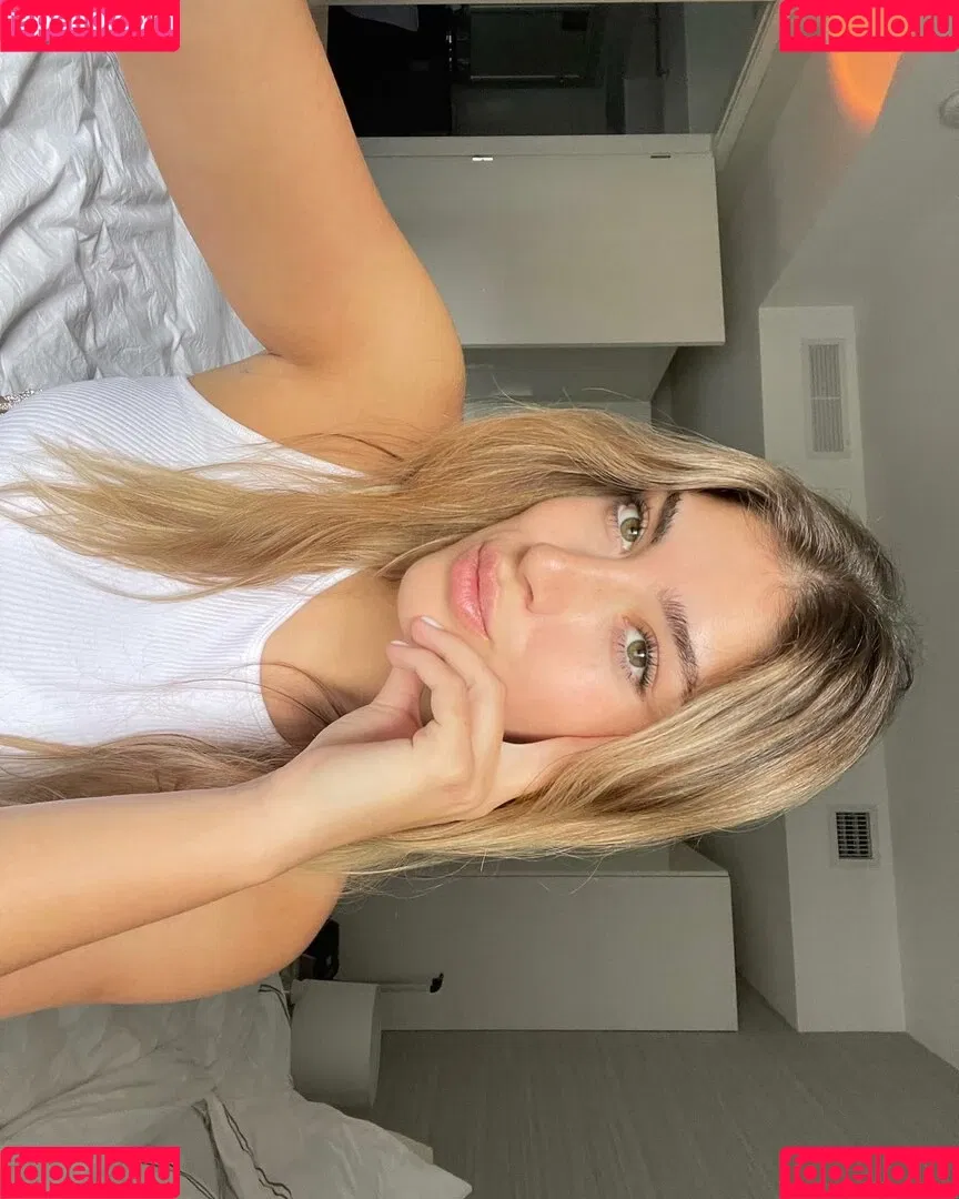 Morena Bradas / morenabradas / tumorenahotbb Onlyfans Photo Gallery 