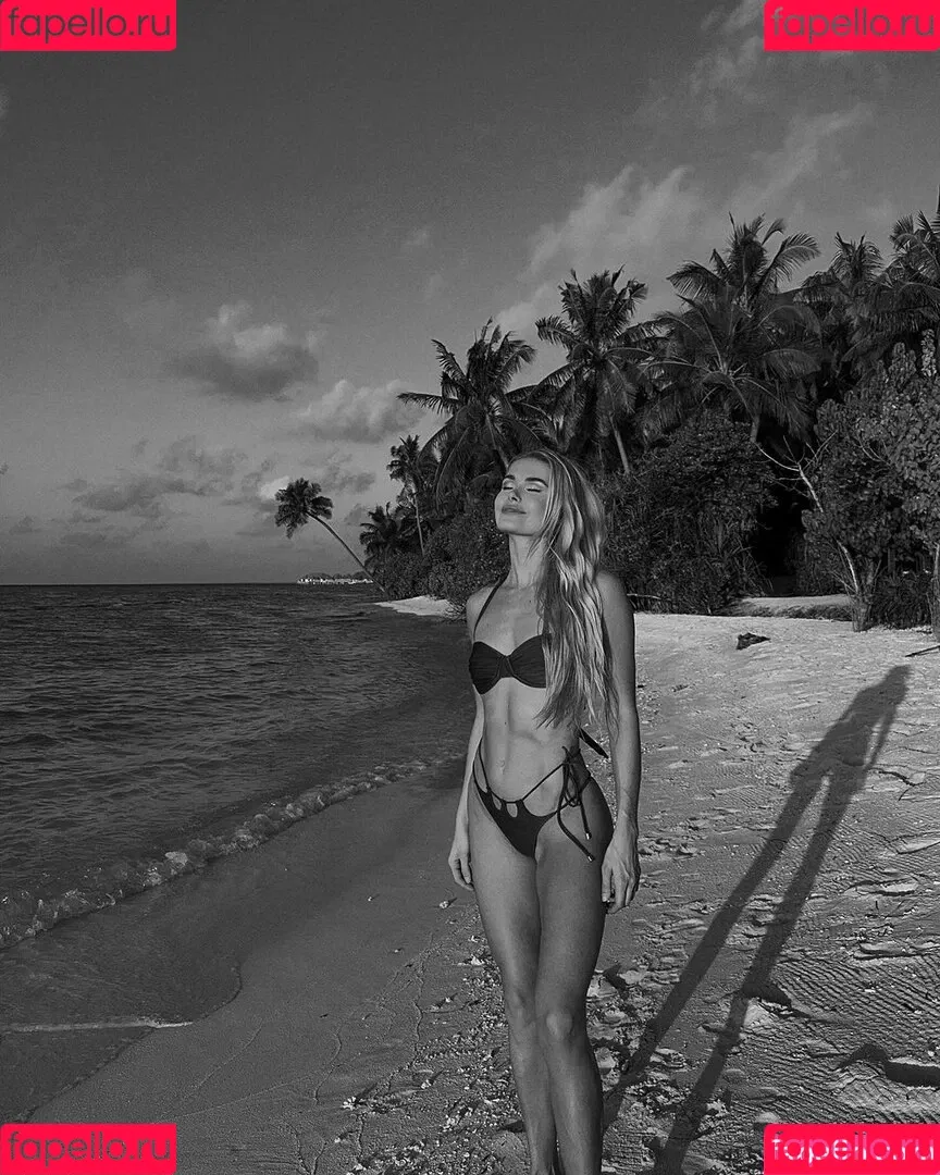 Pamela Reif / pamela_rf Onlyfans Photo Gallery 