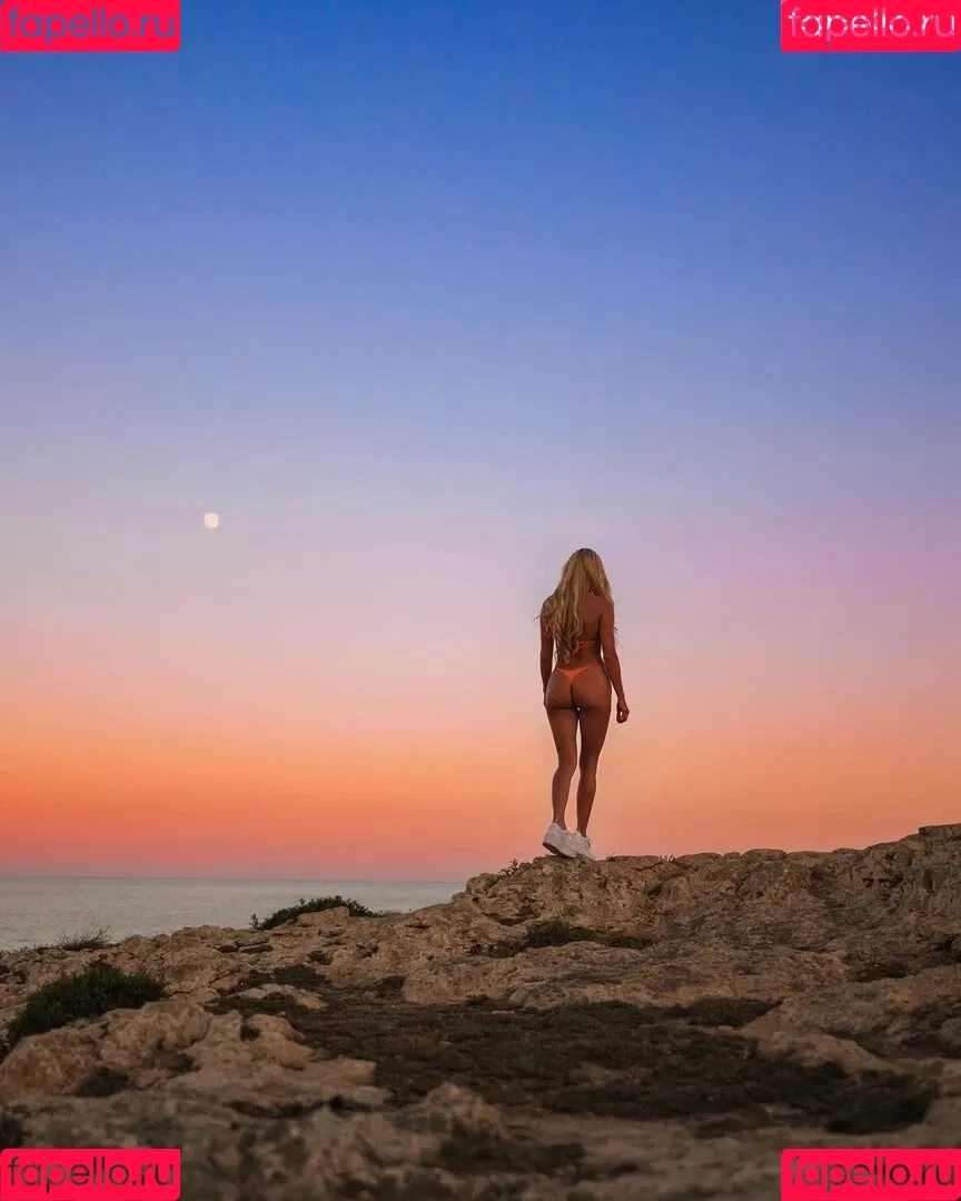 Pamela Reif / pamela_rf Onlyfans Photo Gallery 