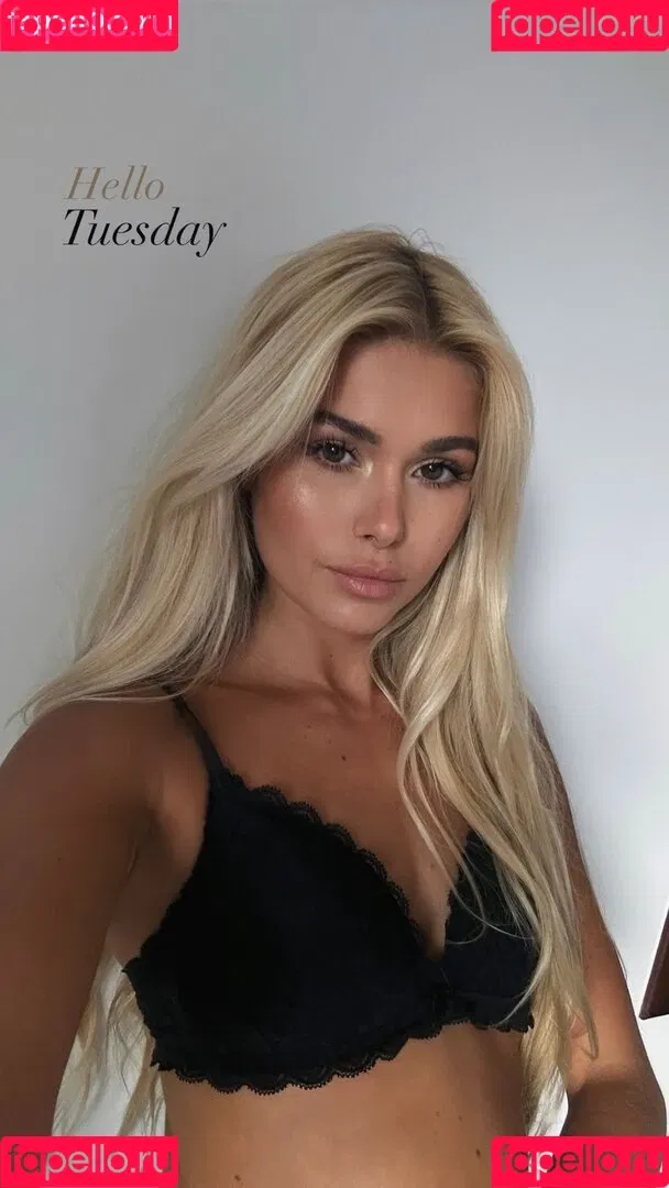 Pamela Reif / pamela_rf Onlyfans Photo Gallery 