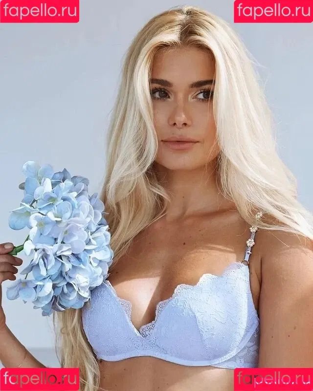 Pamela Reif / pamela_rf Onlyfans Photo Gallery 