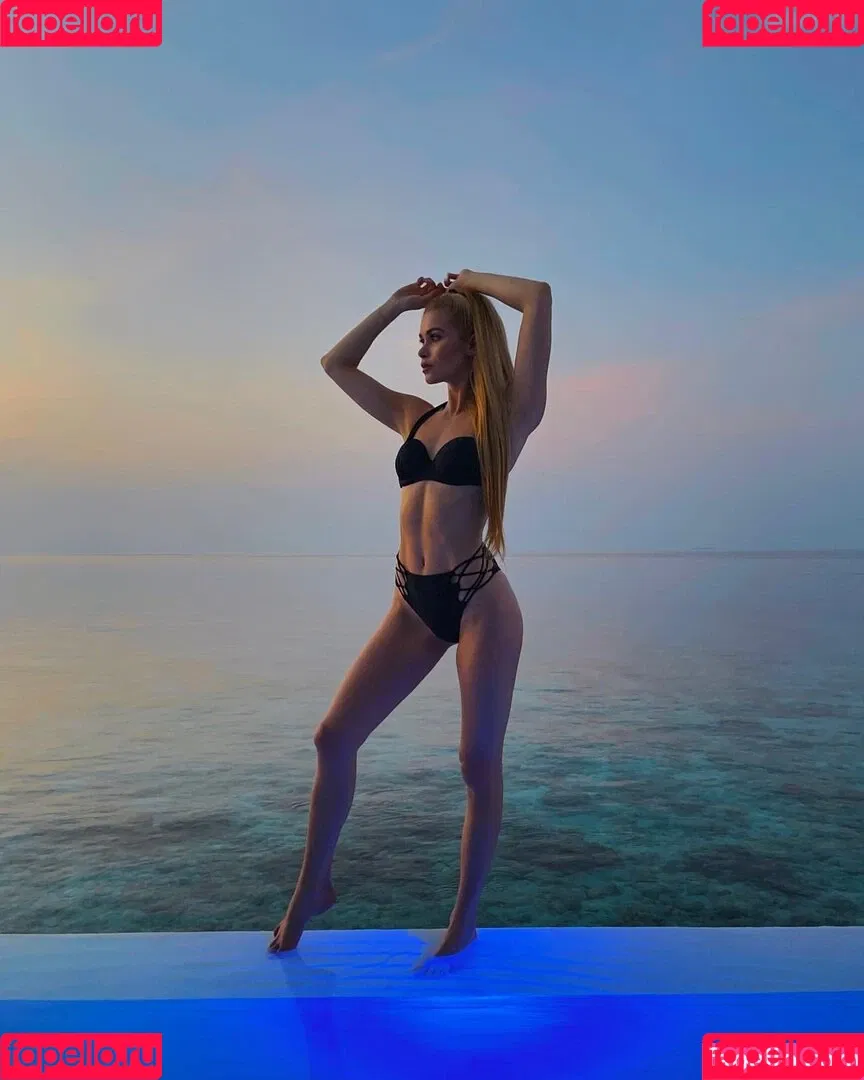 Pamela Reif / pamela_rf Onlyfans Photo Gallery 