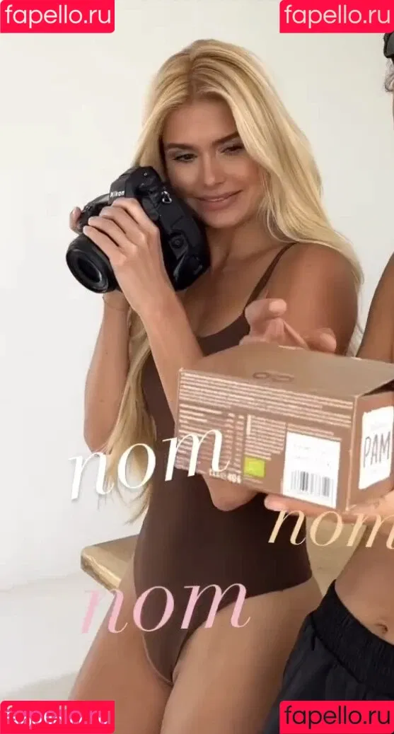 Pamela Reif / pamela_rf Onlyfans Photo Gallery 