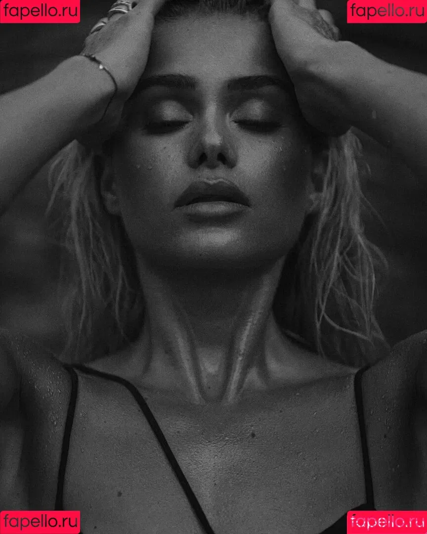 Pamela Reif / pamela_rf Onlyfans Photo Gallery 