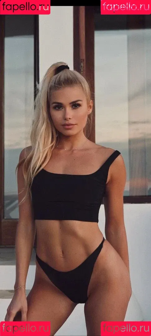 Pamela Reif / pamela_rf Onlyfans Photo Gallery 