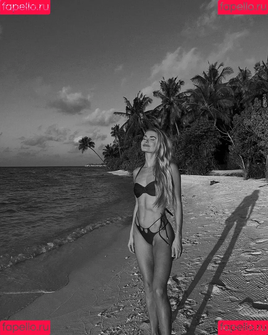 Pamela Reif / pamela_rf Onlyfans Photo Gallery 