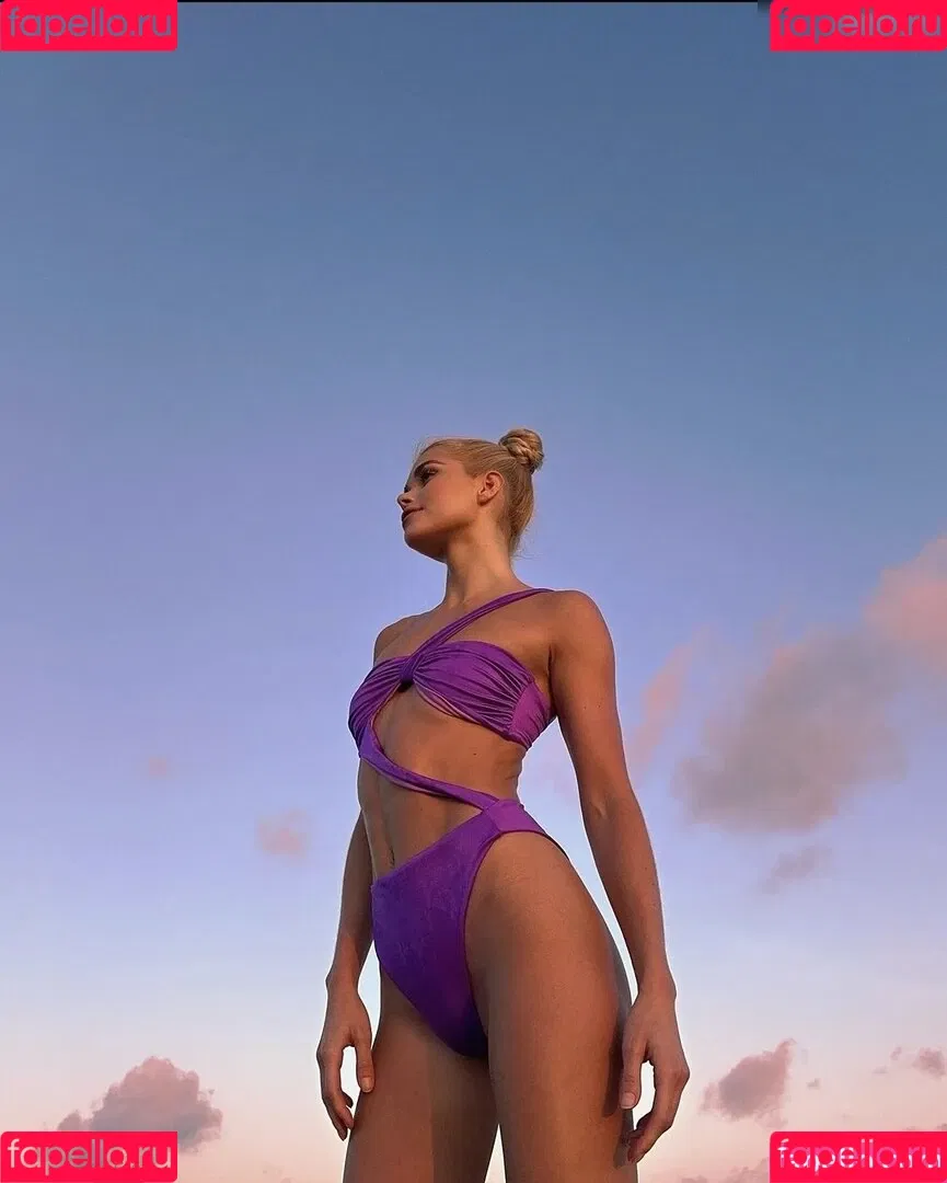 Pamela Reif / pamela_rf Onlyfans Photo Gallery 