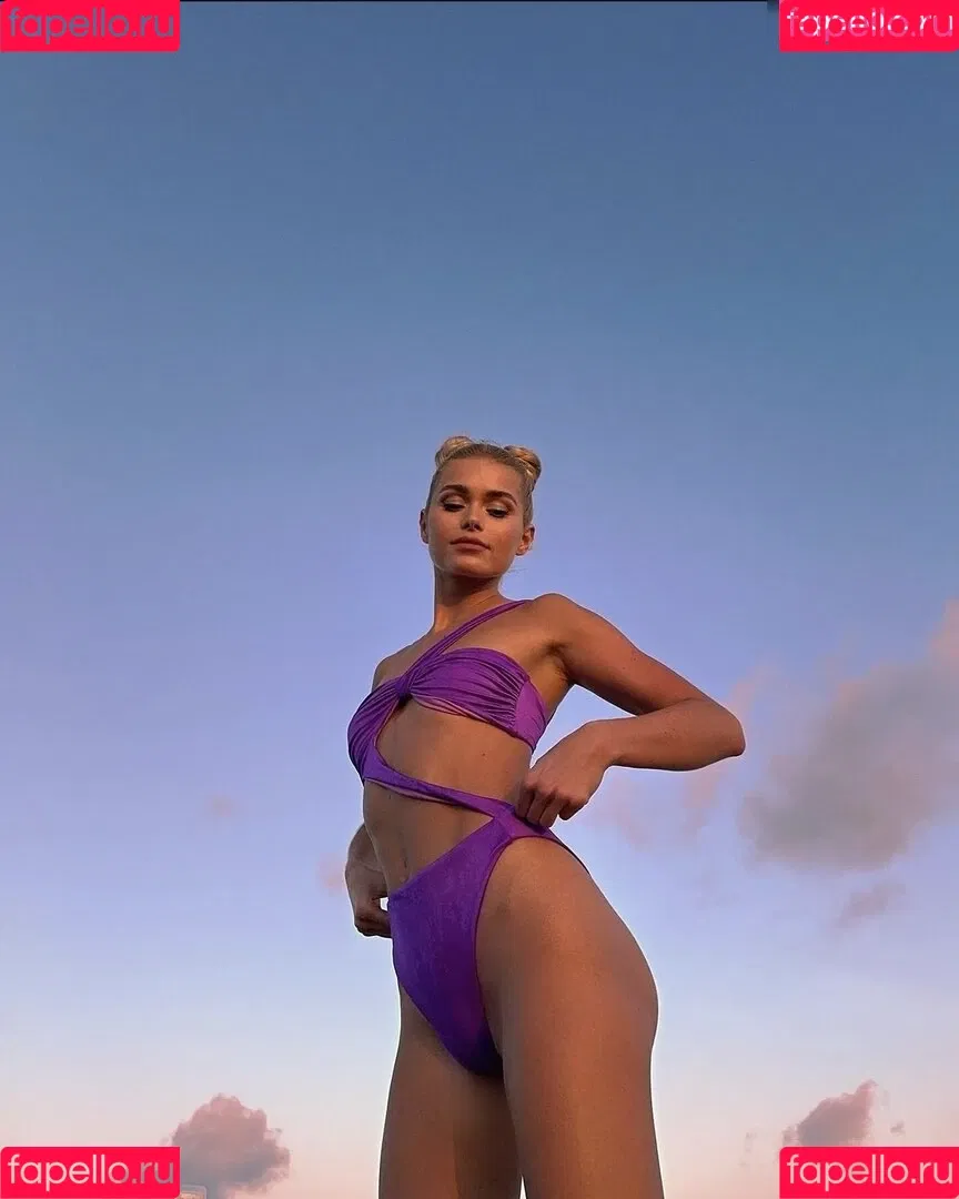 Pamela Reif / pamela_rf Onlyfans Photo Gallery 