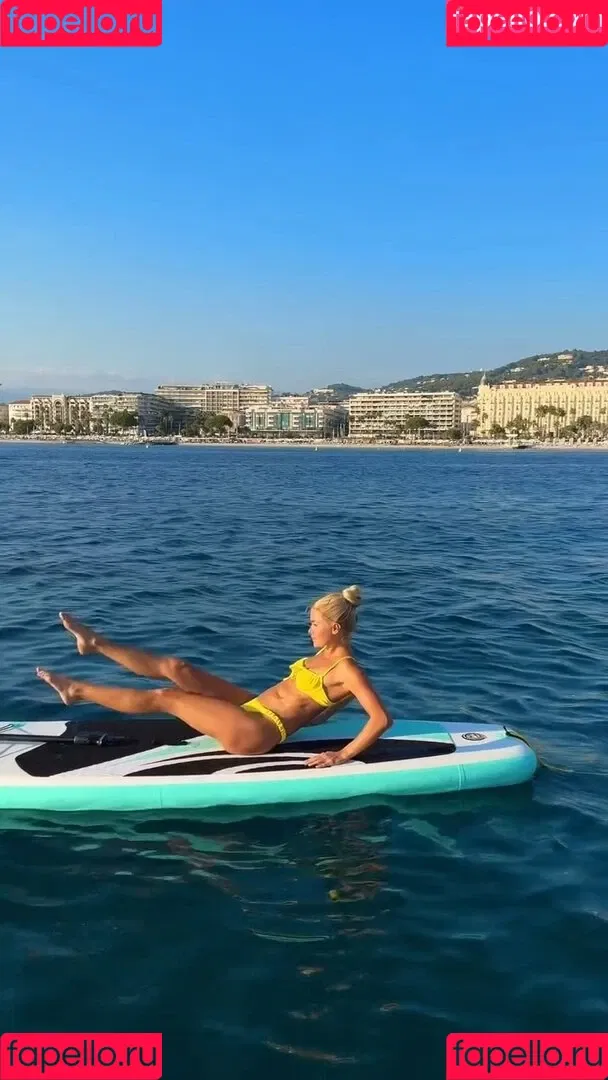 Pamela Reif / pamela_rf Onlyfans Photo Gallery 