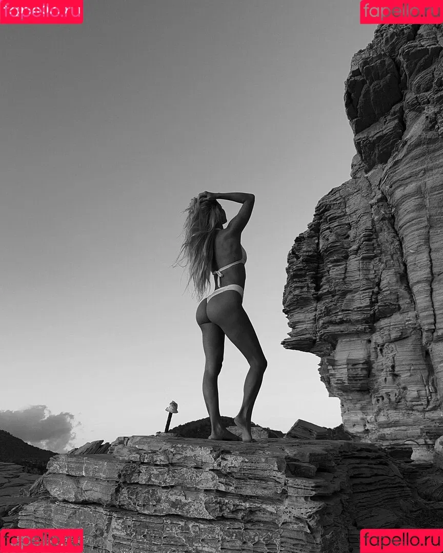 Pamela Reif / pamela_rf Onlyfans Photo Gallery 