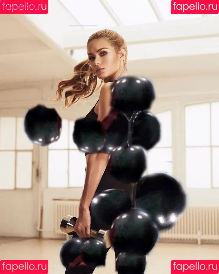 Pamela Reif / pamela_rf Onlyfans Photo Gallery 