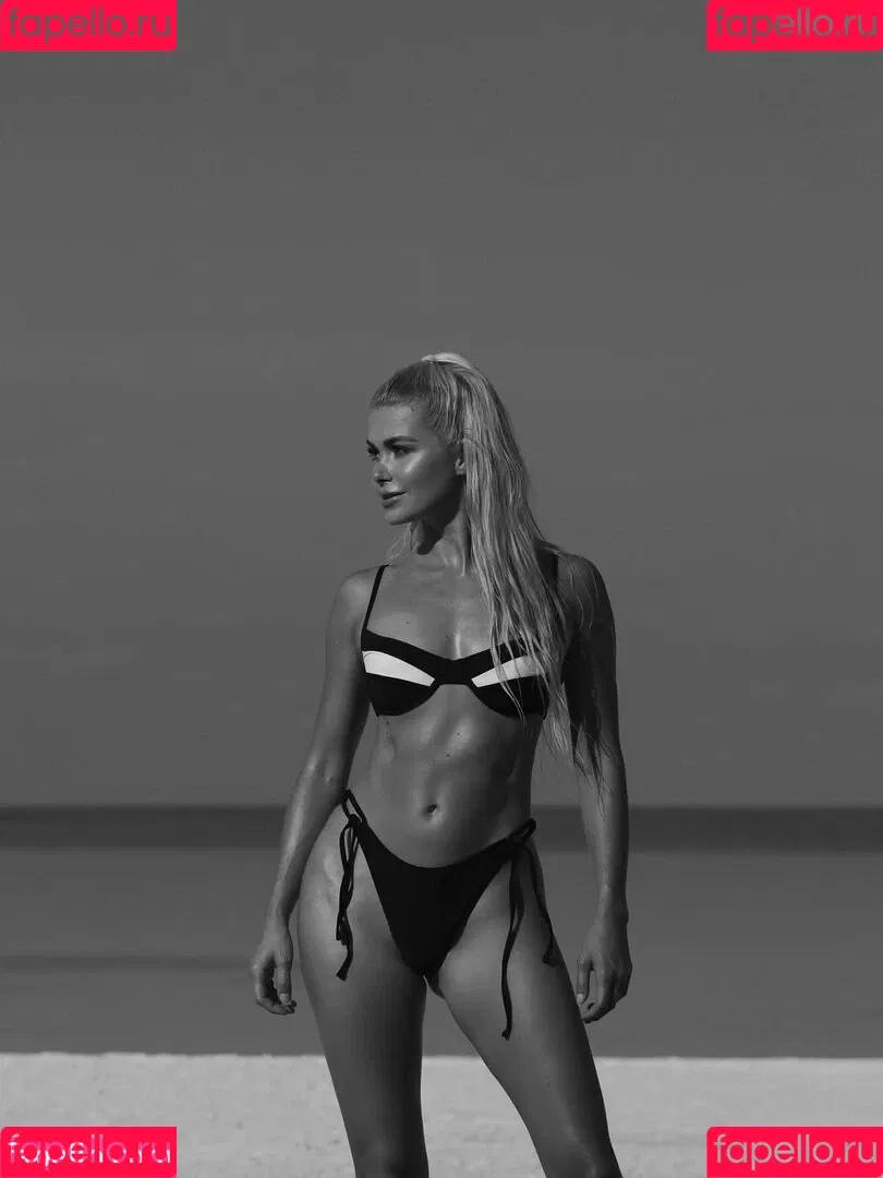 Pamela Reif / pamela_rf Onlyfans Photo Gallery 