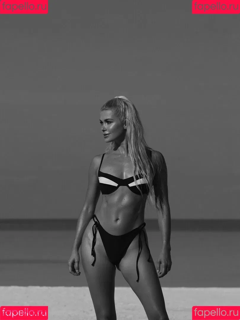 Pamela Reif / pamela_rf Onlyfans Photo Gallery 