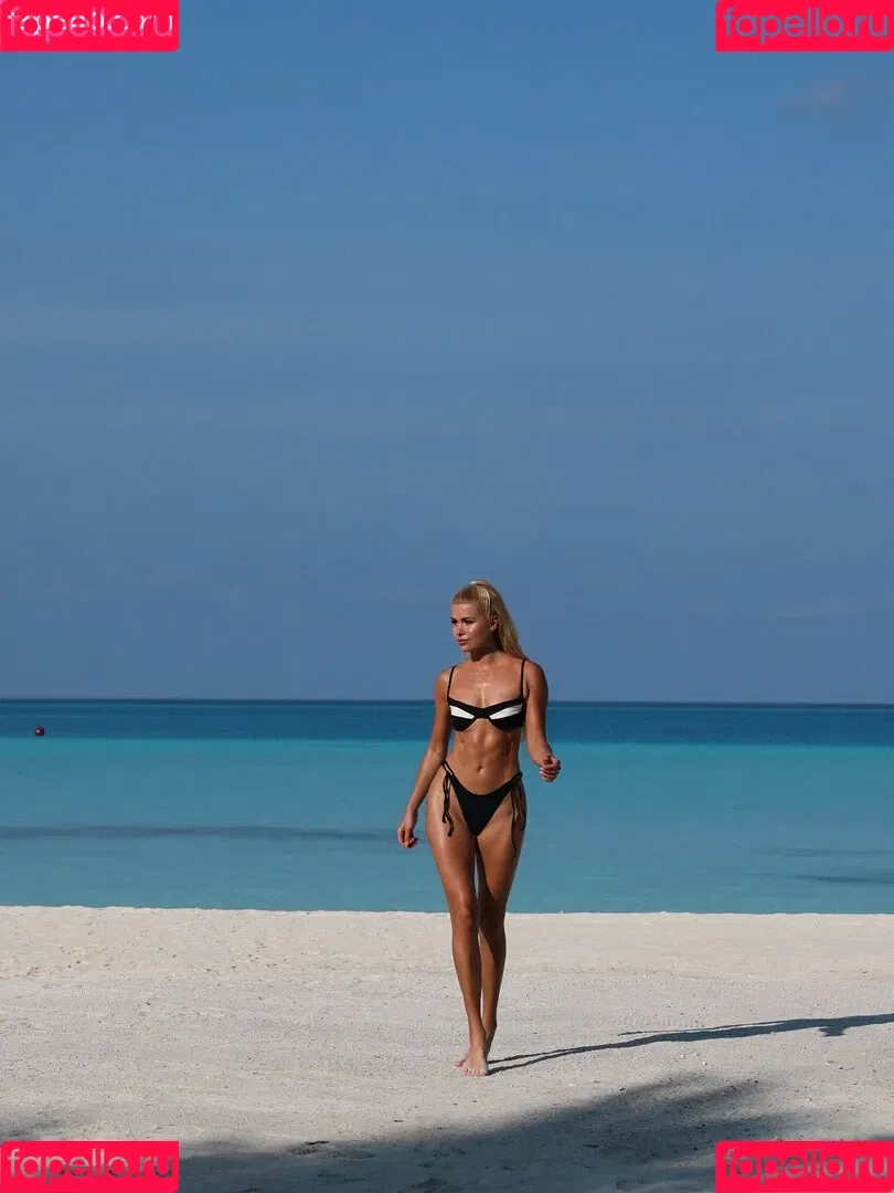 Pamela Reif / pamela_rf Onlyfans Photo Gallery 