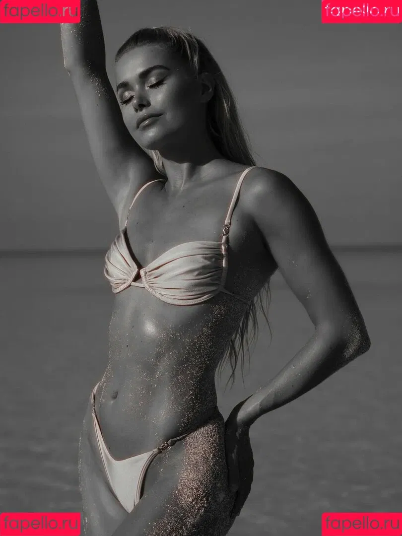 Pamela Reif / pamela_rf Onlyfans Photo Gallery 