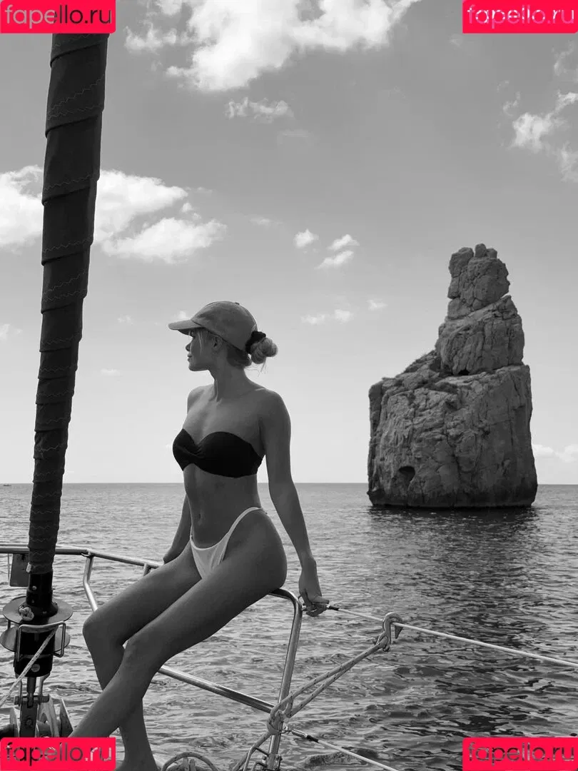 Pamela Reif / pamela_rf Onlyfans Photo Gallery 