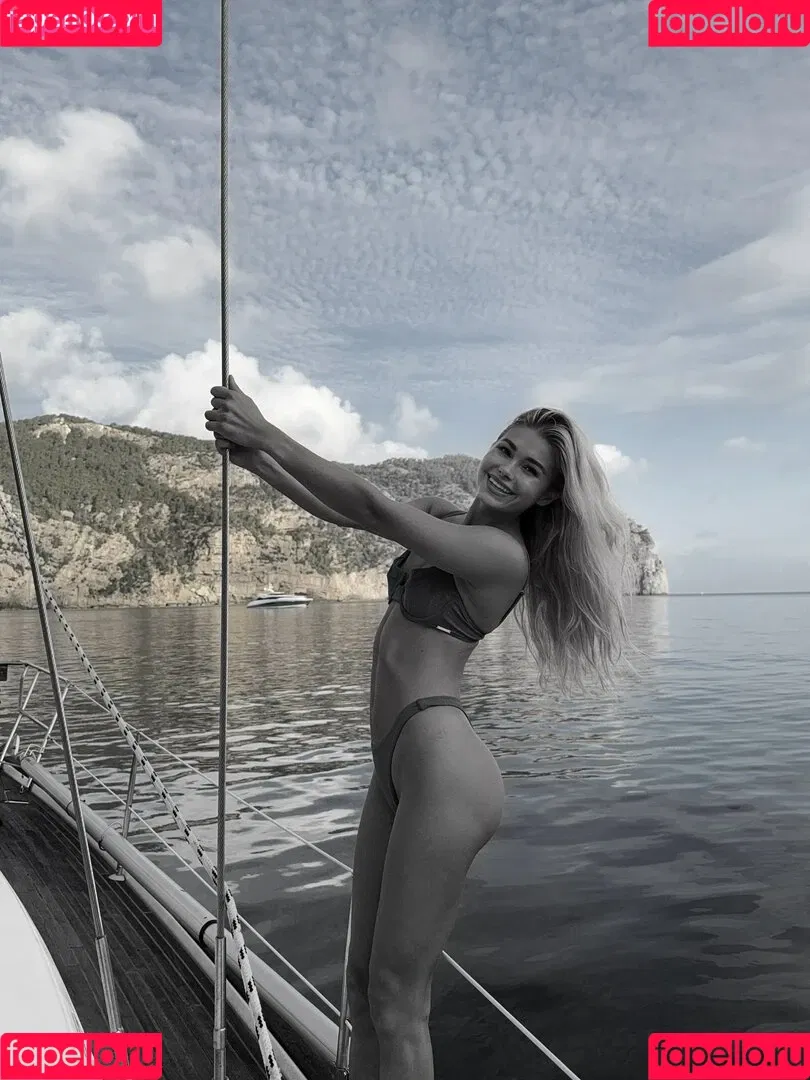 Pamela Reif / pamela_rf Onlyfans Photo Gallery 