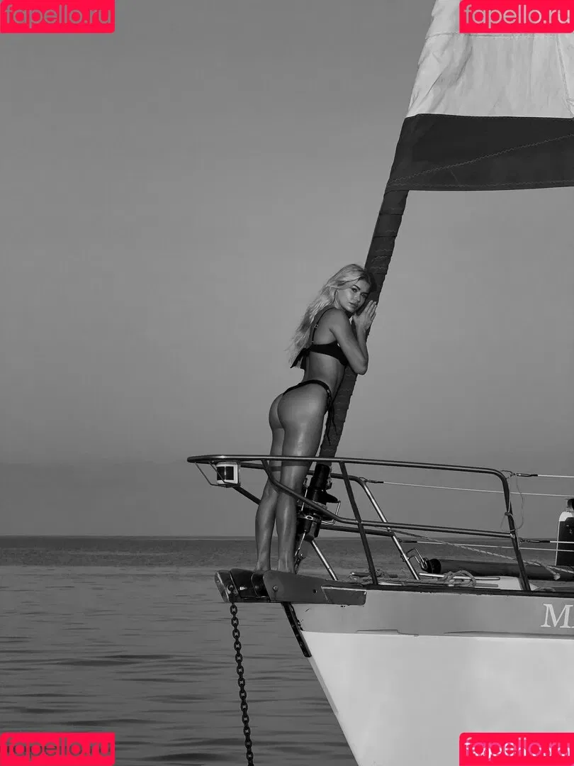 Pamela Reif / pamela_rf Onlyfans Photo Gallery 