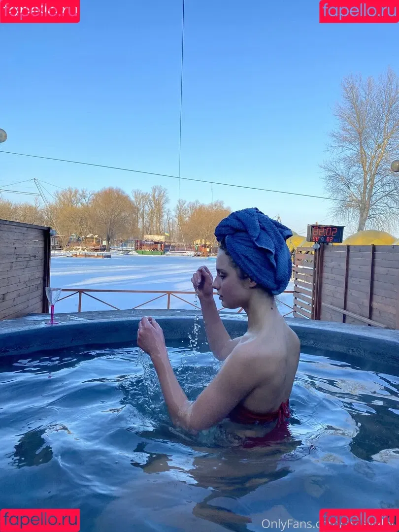 Amelie Lou / amelielou / amelielou4u / amelielou4u2 Onlyfans Photo Gallery 