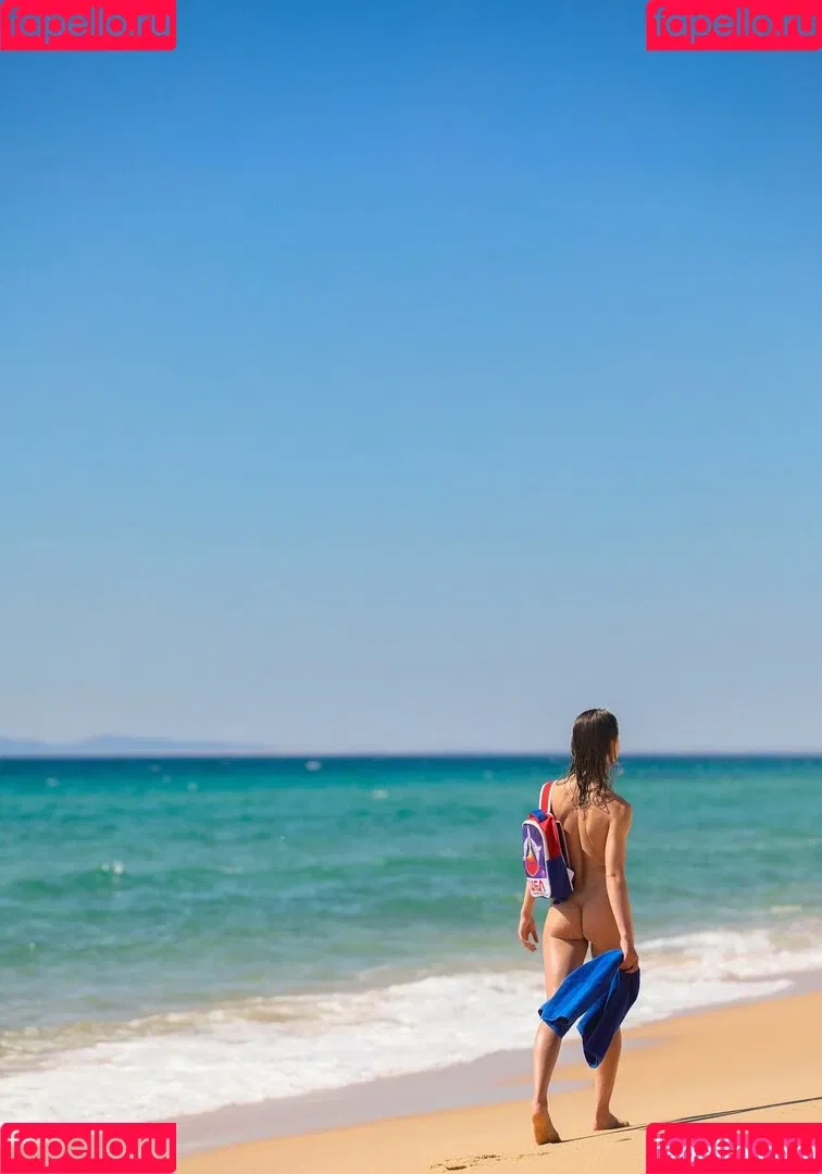 Amelie Lou / amelielou / amelielou4u / amelielou4u2 Onlyfans Photo Gallery 