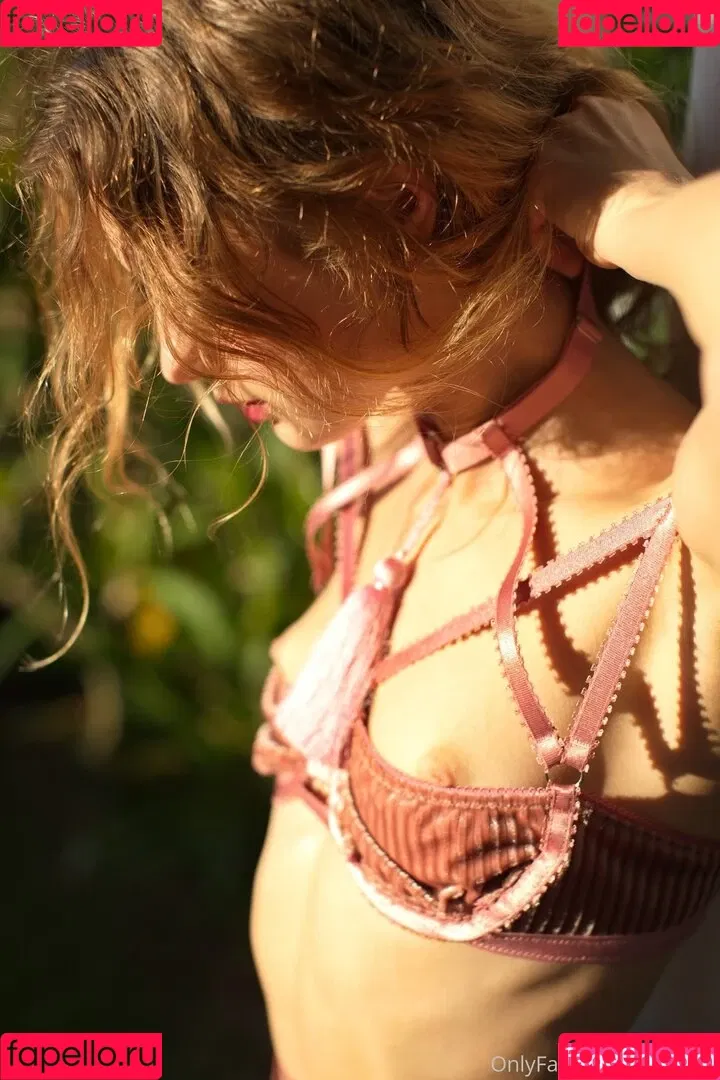 Amelie Lou / amelielou / amelielou4u / amelielou4u2 Onlyfans Photo Gallery 