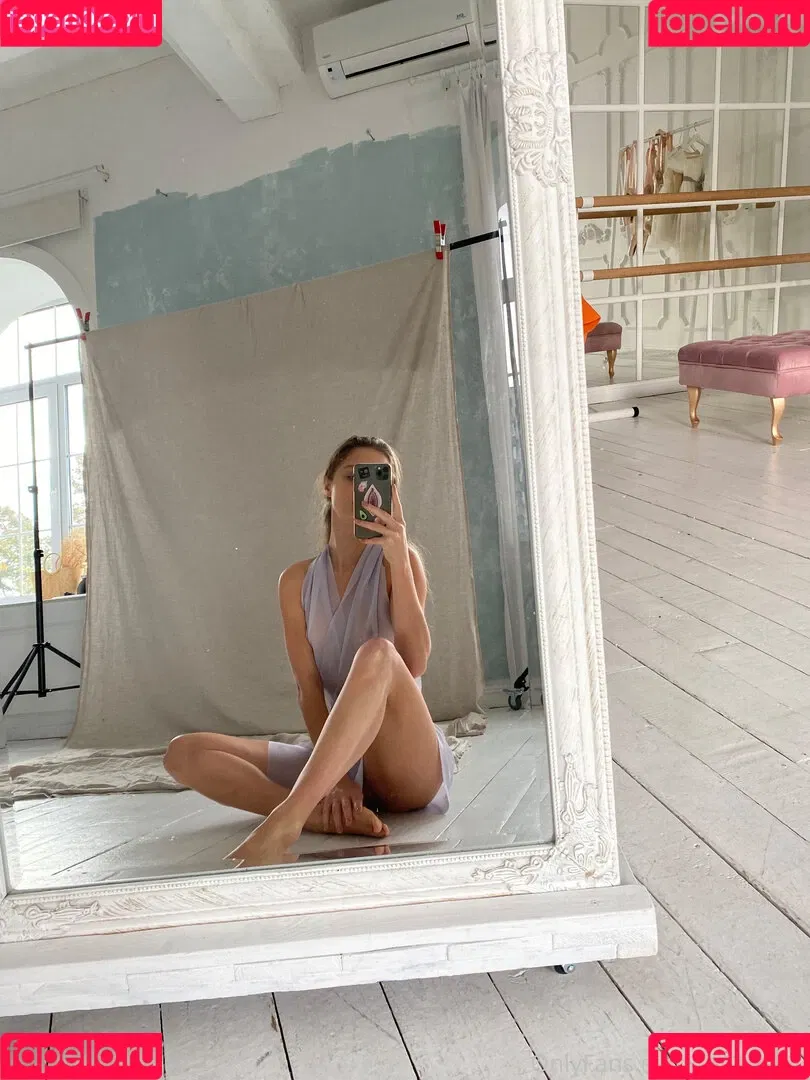 Amelie Lou / amelielou / amelielou4u / amelielou4u2 Onlyfans Photo Gallery 