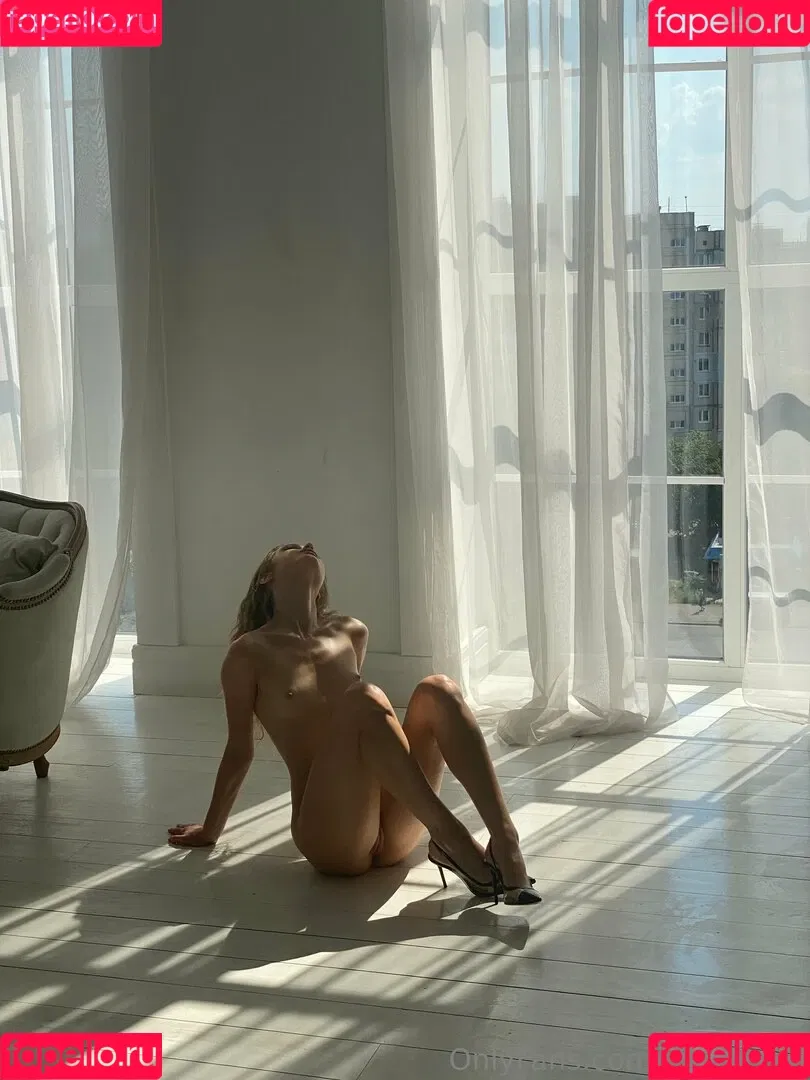 Amelie Lou / amelielou / amelielou4u / amelielou4u2 Onlyfans Photo Gallery 