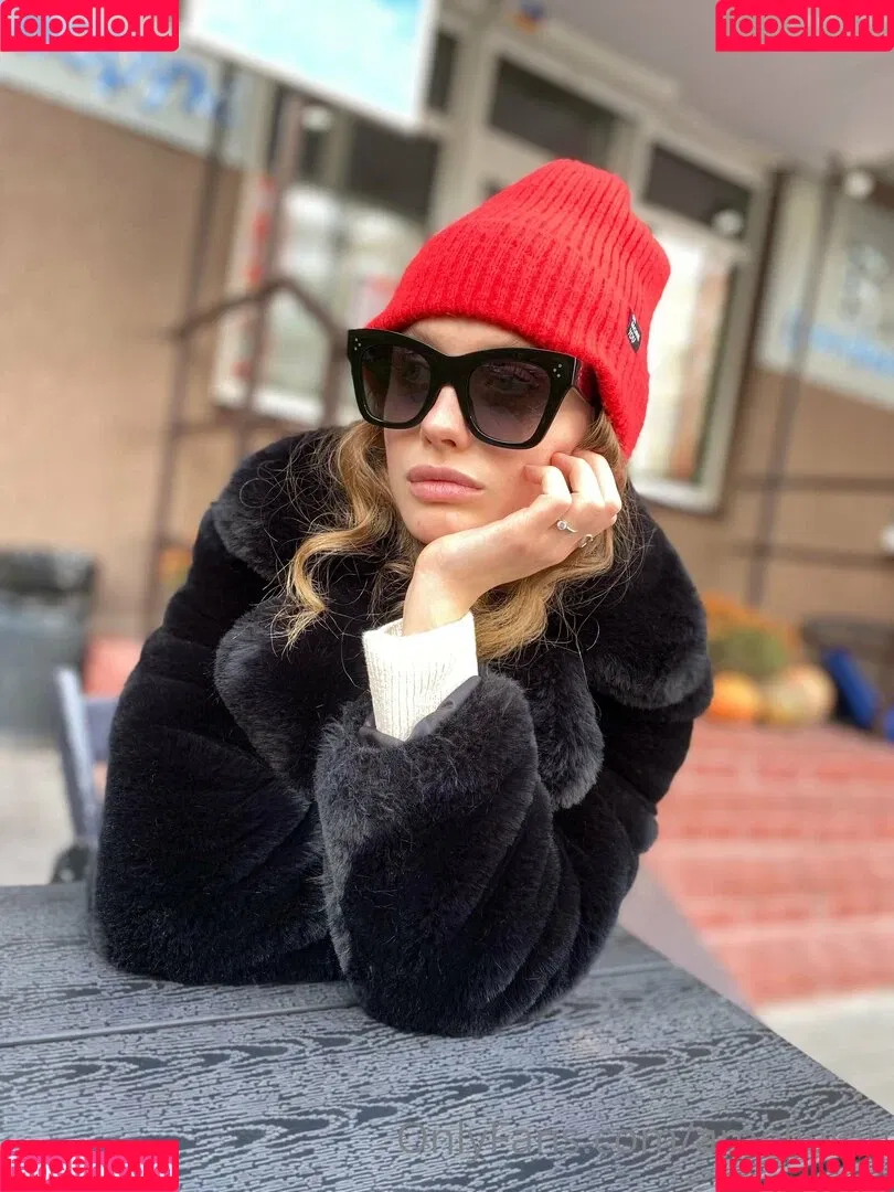 Amelie Lou / amelielou / amelielou4u / amelielou4u2 Onlyfans Photo Gallery 