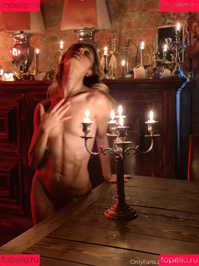 Amelie Lou / amelielou / amelielou4u / amelielou4u2 Onlyfans Photo Gallery 