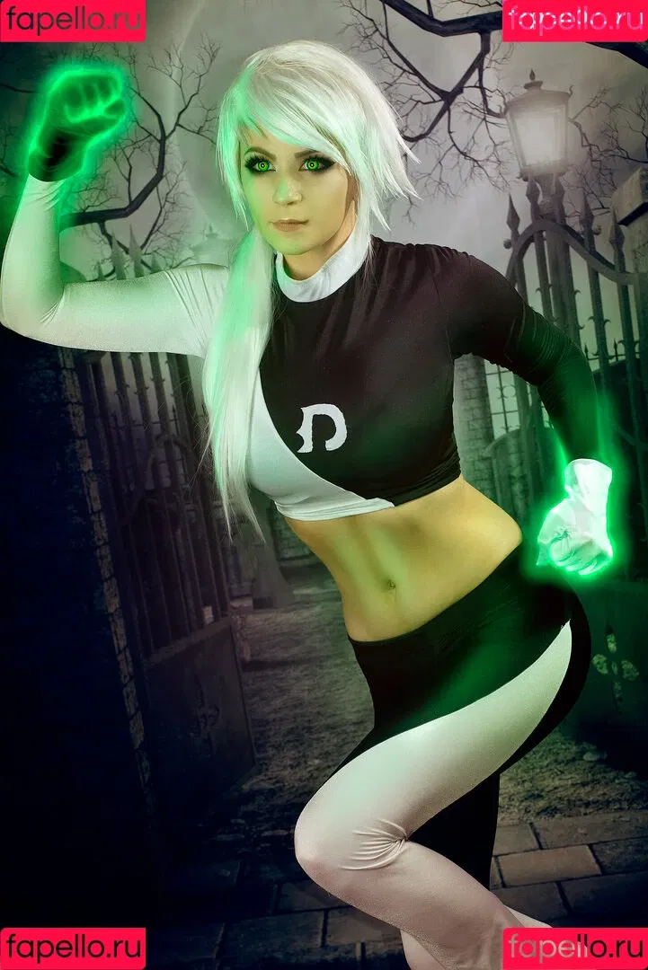 Danielle Beaulieu / DanielleCosplay / daniellebaloo Onlyfans Photo Gallery 