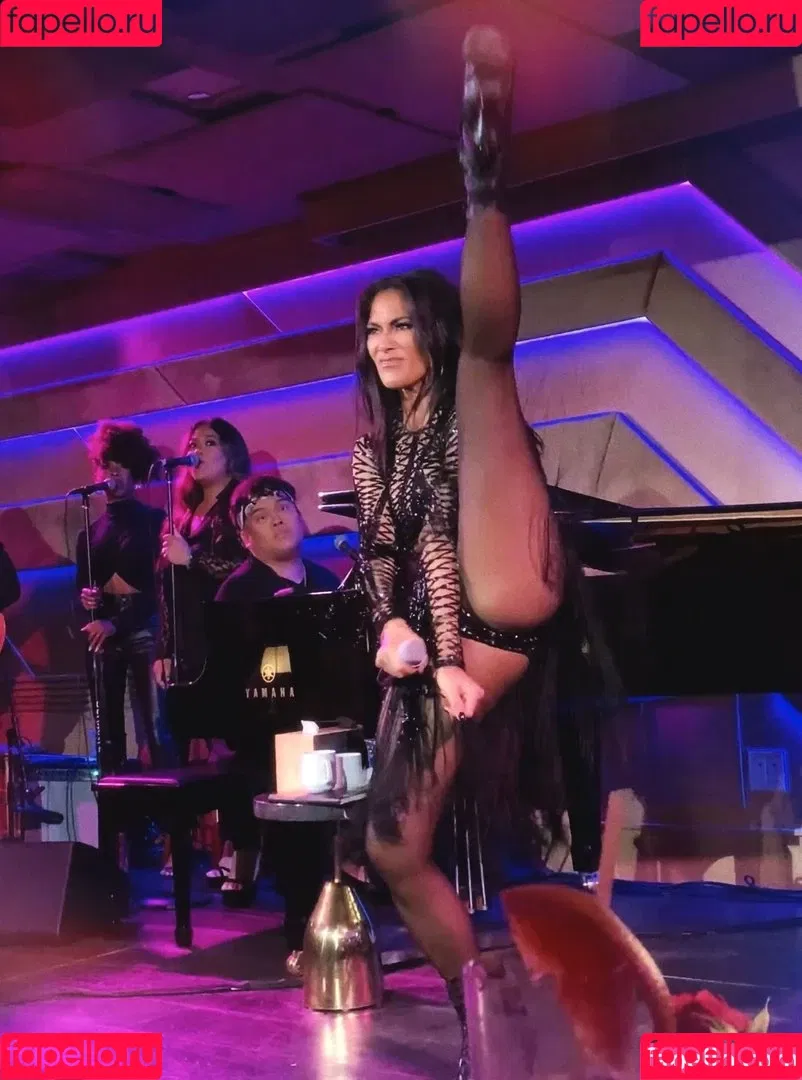 Nicole Scherzinger / NicoleScherzy / nicole_scherzinger / nicolescherzinger Onlyfans Photo Gallery 