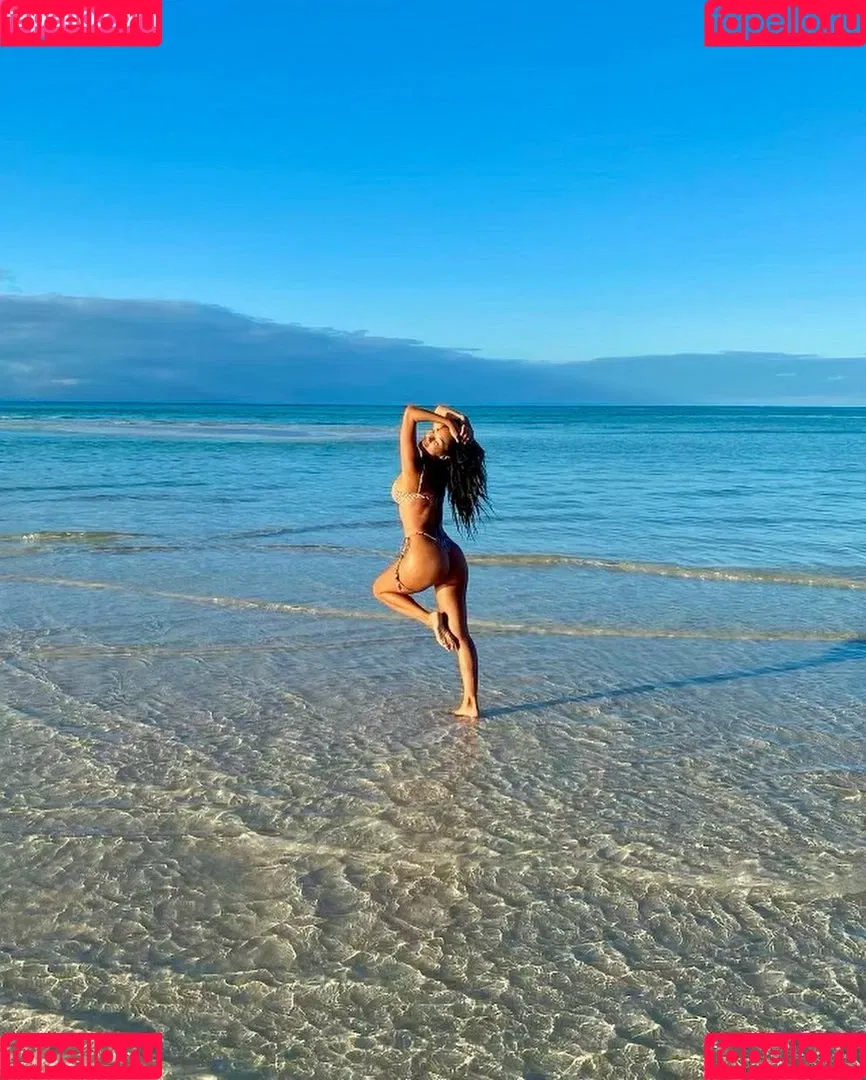 Nicole Scherzinger / NicoleScherzy / nicole_scherzinger / nicolescherzinger Onlyfans Photo Gallery 