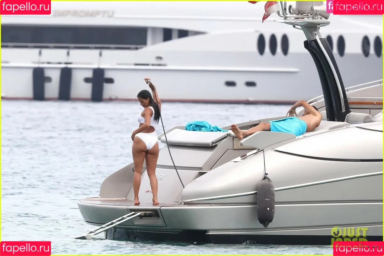 Nicole Scherzinger / NicoleScherzy / nicole_scherzinger / nicolescherzinger Onlyfans Photo Gallery 