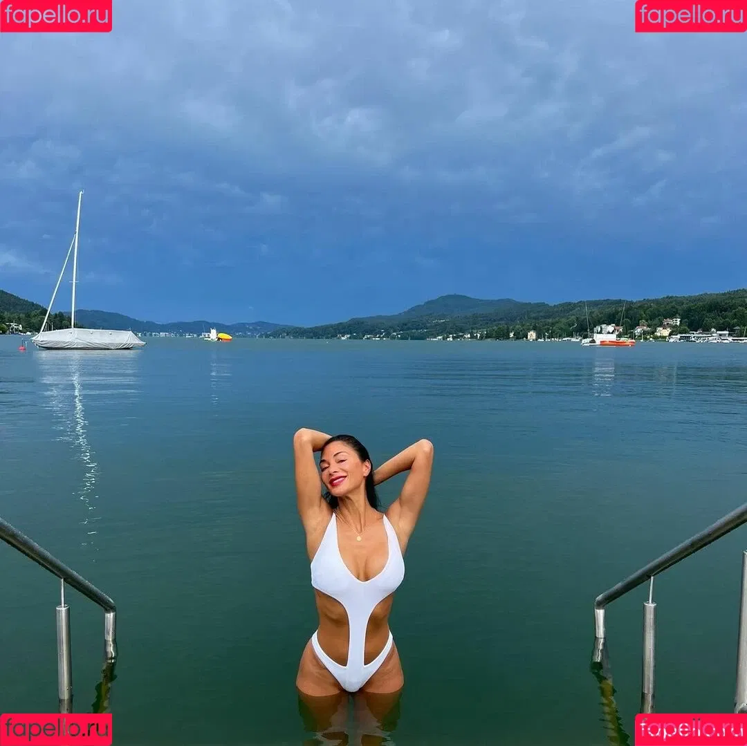 Nicole Scherzinger / NicoleScherzy / nicole_scherzinger / nicolescherzinger Onlyfans Photo Gallery 