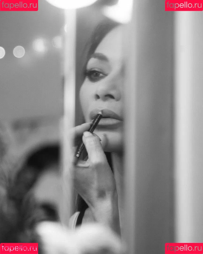 Nicole Scherzinger / NicoleScherzy / nicole_scherzinger / nicolescherzinger Onlyfans Photo Gallery 