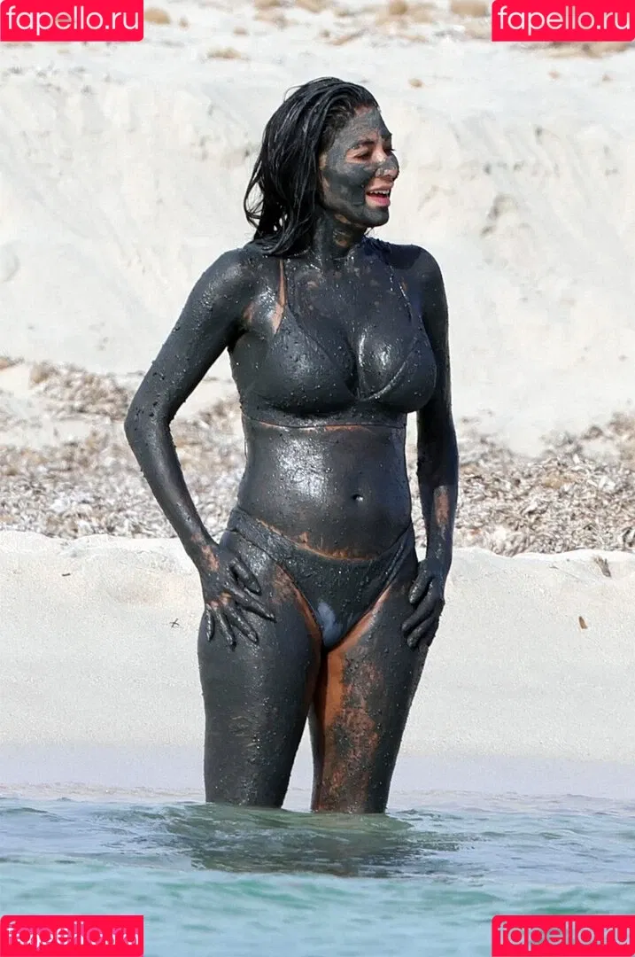 Nicole Scherzinger / NicoleScherzy / nicole_scherzinger / nicolescherzinger Onlyfans Photo Gallery 