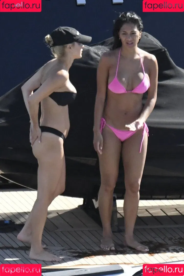 Nicole Scherzinger / NicoleScherzy / nicole_scherzinger / nicolescherzinger Onlyfans Photo Gallery 