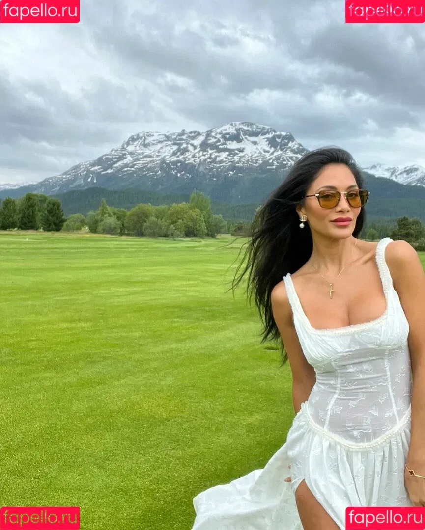 Nicole Scherzinger / NicoleScherzy / nicole_scherzinger / nicolescherzinger Onlyfans Photo Gallery 