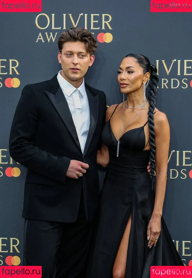 Nicole Scherzinger / NicoleScherzy / nicole_scherzinger / nicolescherzinger Onlyfans Photo Gallery 