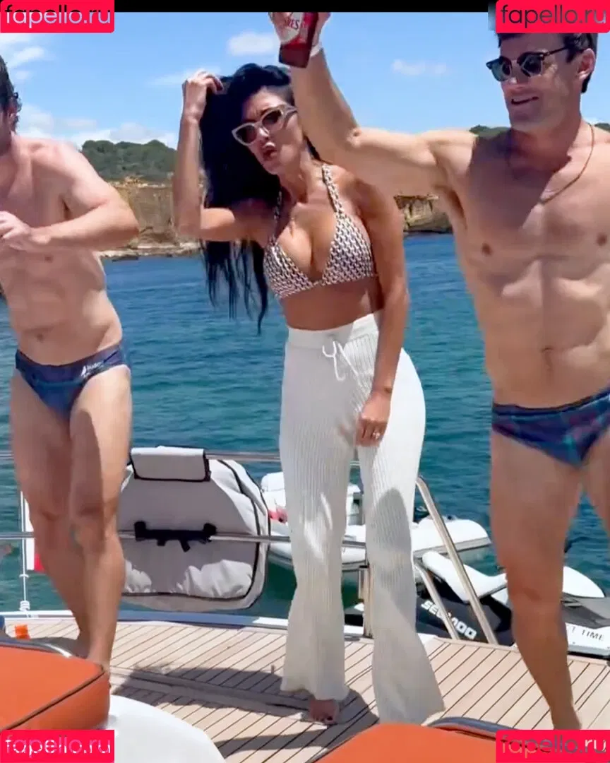 Nicole Scherzinger / NicoleScherzy / nicole_scherzinger / nicolescherzinger Onlyfans Photo Gallery 