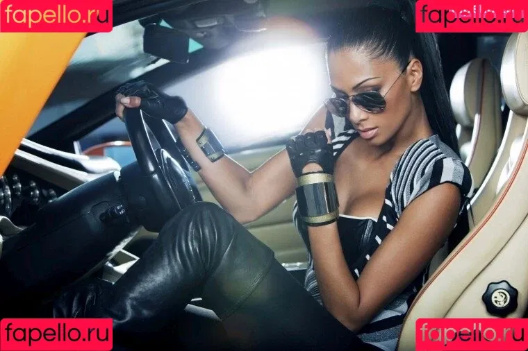 Nicole Scherzinger / NicoleScherzy / nicole_scherzinger / nicolescherzinger Onlyfans Photo Gallery 