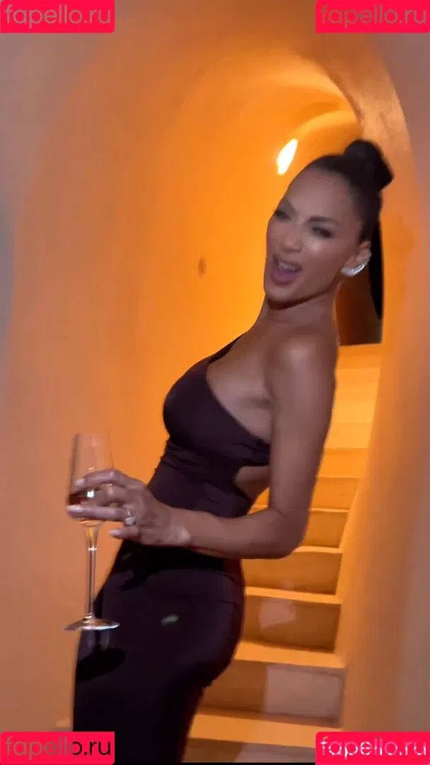 Nicole Scherzinger / NicoleScherzy / nicole_scherzinger / nicolescherzinger Onlyfans Photo Gallery 