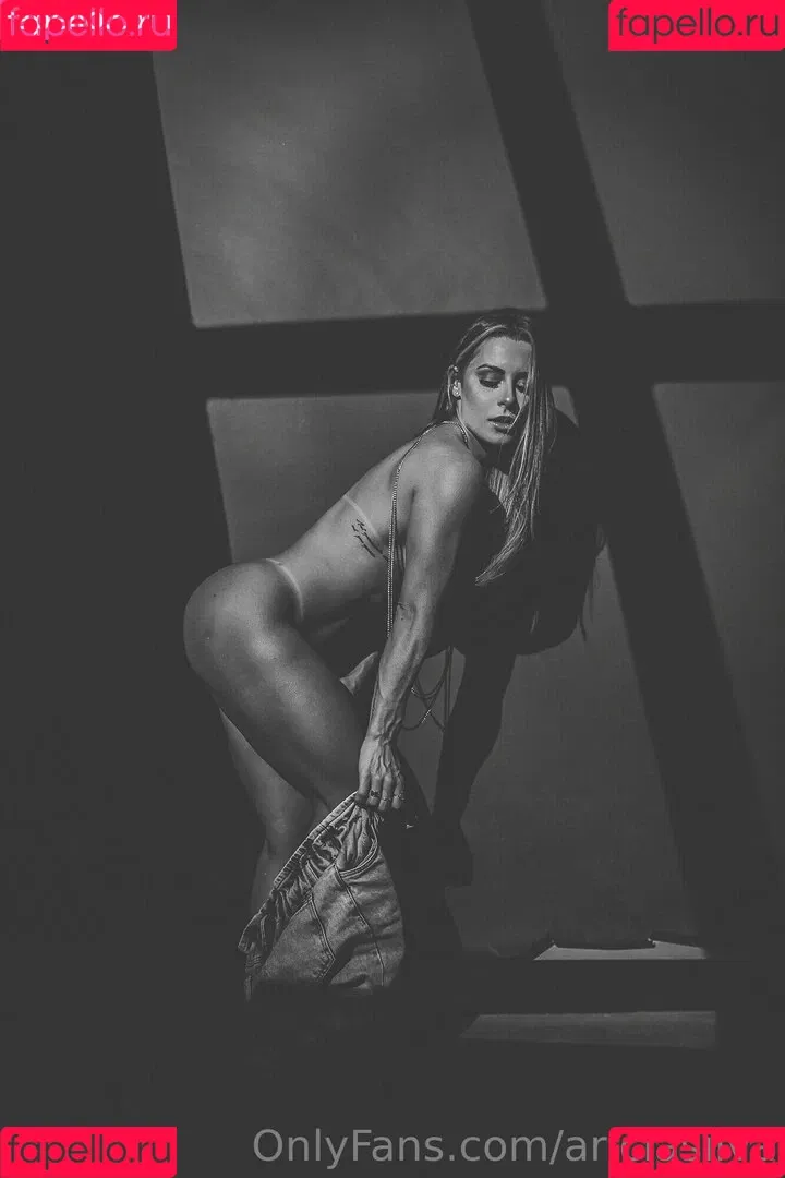 Aricia Silva / aricia_princesa / ariciasilva / ex-panicat Onlyfans Photo Gallery 