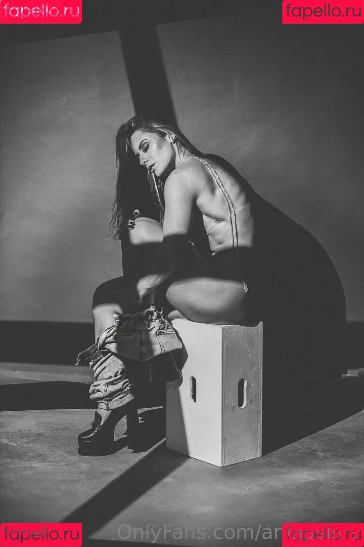 Aricia Silva / aricia_princesa / ariciasilva / ex-panicat Onlyfans Photo Gallery 