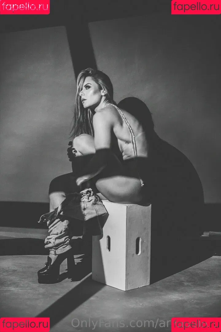 Aricia Silva / aricia_princesa / ariciasilva / ex-panicat Onlyfans Photo Gallery 