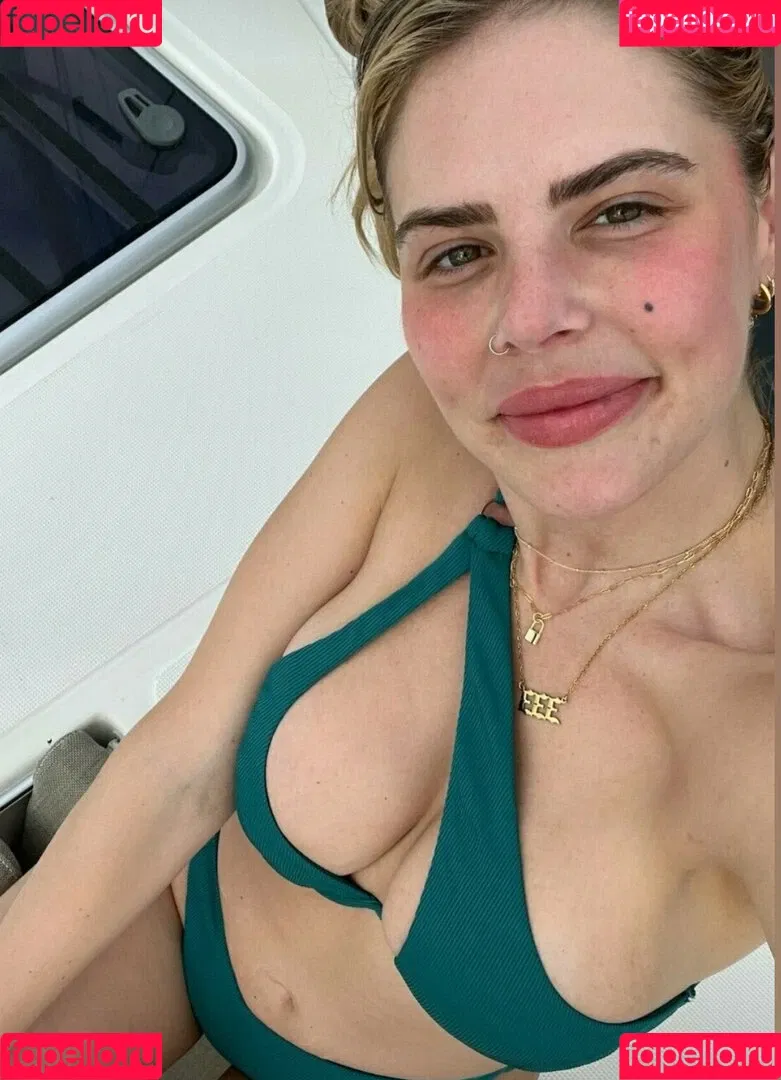 Elena Davies / elenadavies Onlyfans Photo Gallery 