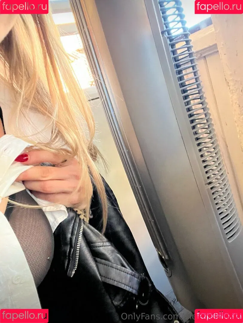 Elena Davies / elenadavies Onlyfans Photo Gallery 