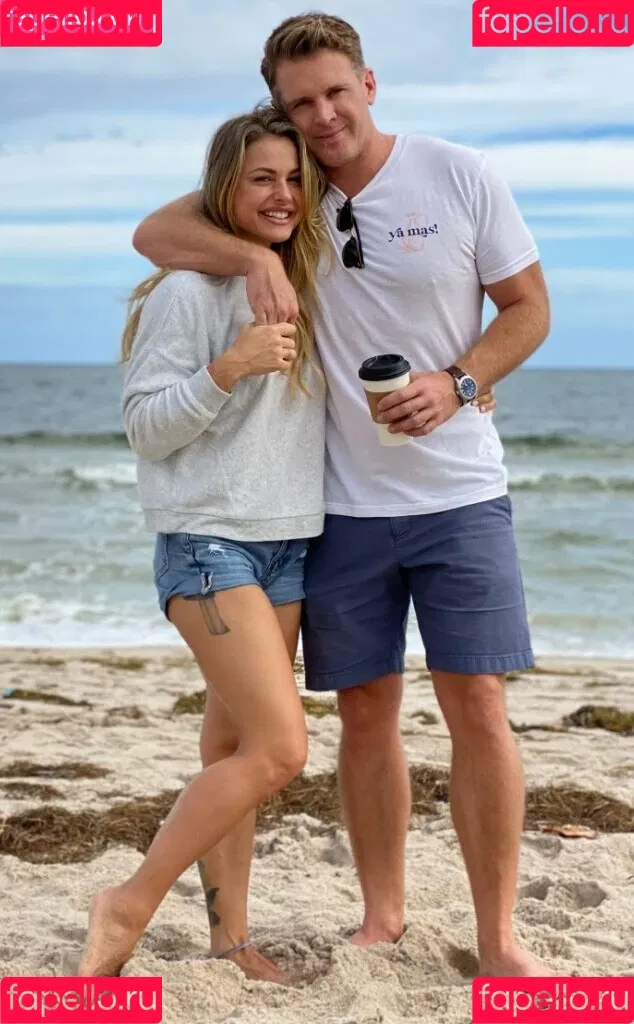 Elena Davies / elenadavies Onlyfans Photo Gallery 