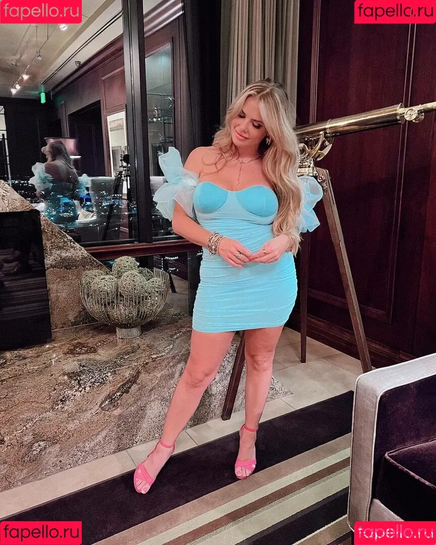 Elena Davies / elenadavies Onlyfans Photo Gallery 