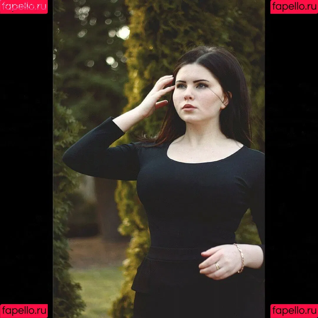 Anna Bernadi / AnnaBernadina / BernadiAnna / anna___bern / annabernadi Onlyfans Photo Gallery 